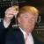 el expresidente norte americano DONALD TRUMP inauguró su propio bar de copas